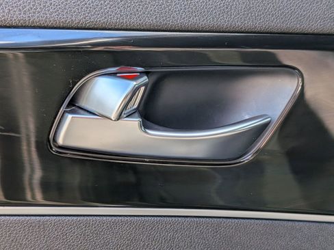 Used 2017 Kia Sorento SX FWD image 29