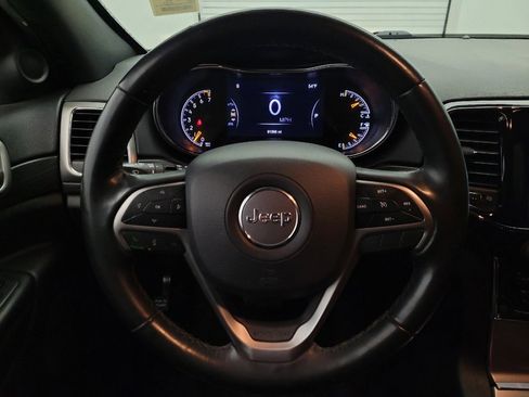 Used 2019 Jeep Grand Cherokee Altitude image 22