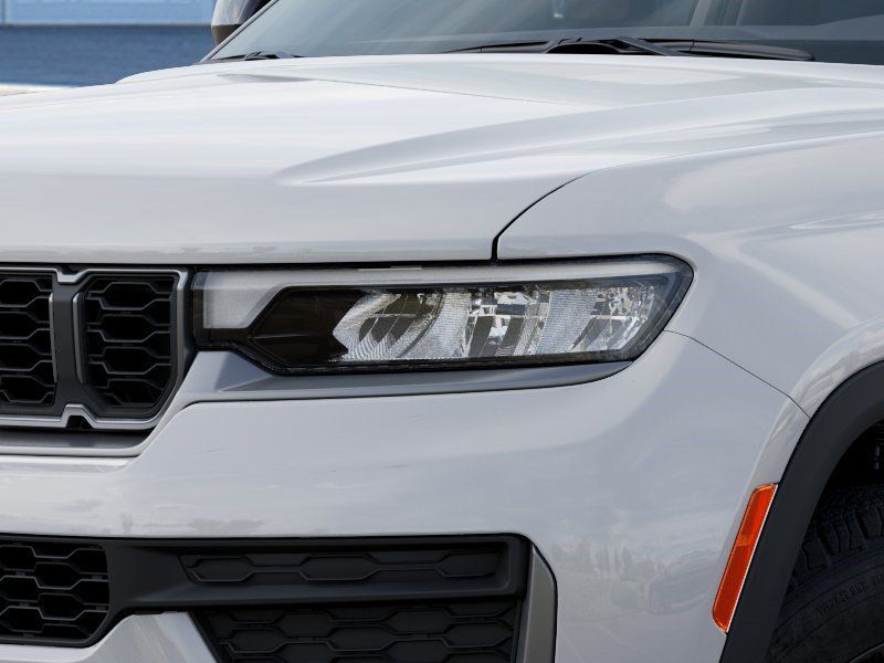 New 2026 Jeep Grand Cherokee L 4WD image 10