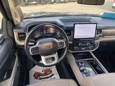 Used 2024 Ford Expedition Max Limited image 16
