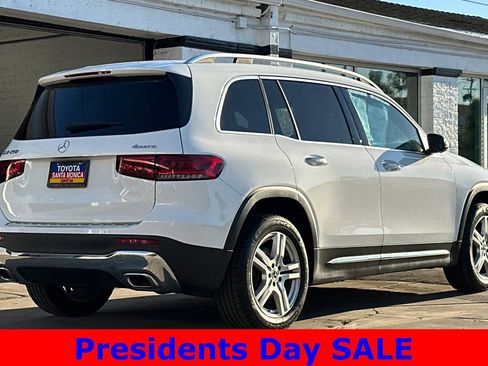 Used 2020 Mercedes-Benz GLB 250 4MATIC image 4