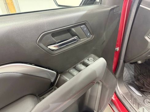 Certified 2024 Chevrolet Colorado Z71 w/ Z71 Convenience Package 2 image 10