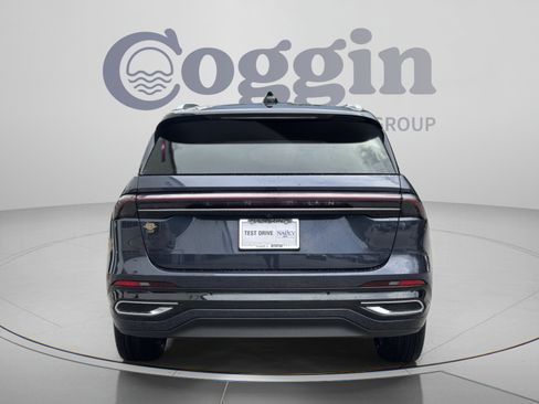 Used 2024 Lincoln Nautilus Reserve w/ Equipment Group 203A AWD/4WD image 3