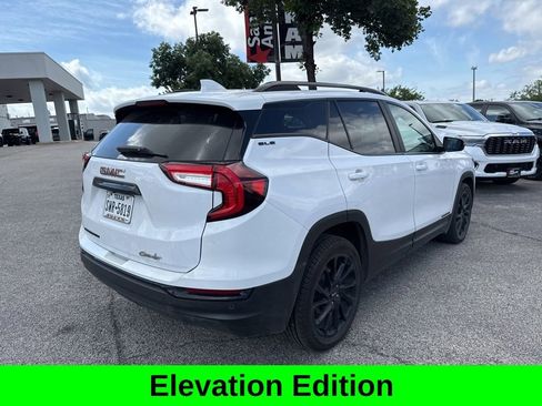 Used 2023 GMC Terrain SLE w/ Driver Convenience Package FWD image 6