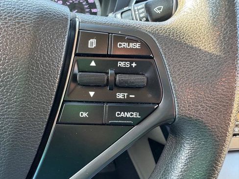 Used 2017 Hyundai Sonata SE FWD image 12