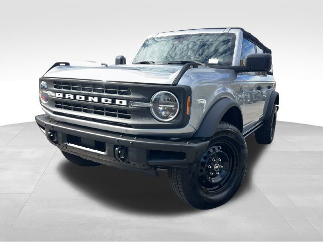 Used 2023 Ford Bronco Black Diamond AWD/4WD image 9