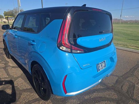 Used 2023 Kia Soul GT-Line FWD image 4