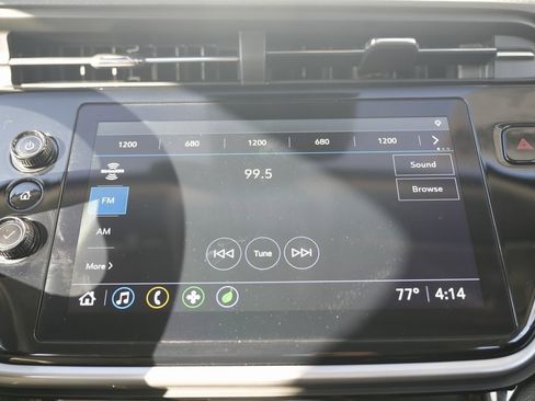 Used 2022 Chevrolet Bolt EUV LT image 53