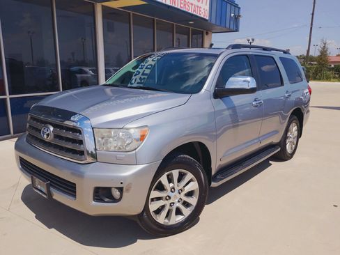 Used 2014 Toyota Sequoia Limited RWD image 2