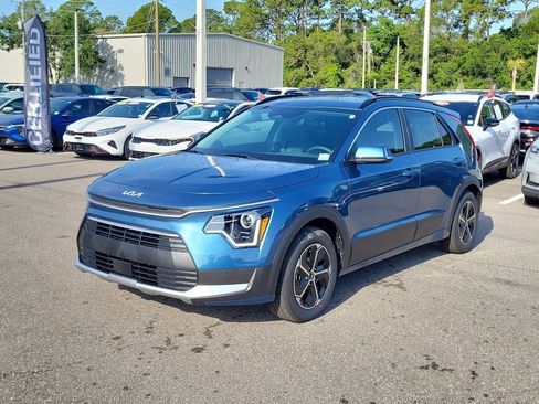 New 2026 Kia Niro EX w/ EX Premium Package FWD image 3