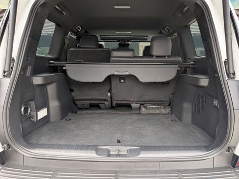 Used 2025 Lexus GX 550 AWD/4WD image 22