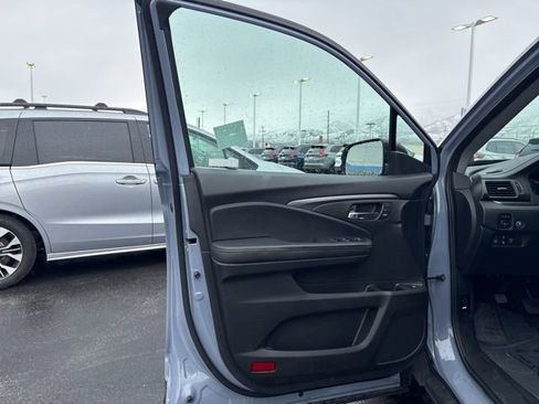 Used 2023 Honda Ridgeline RTL image 9