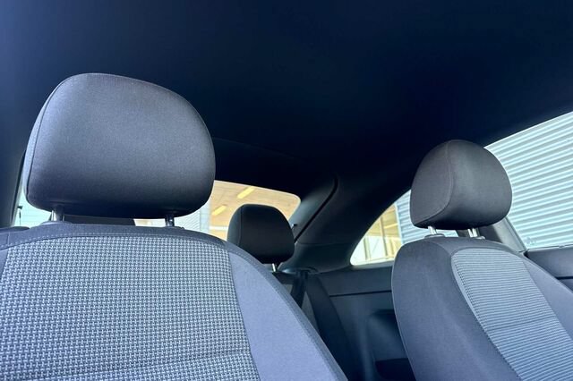 Used 2019 Volkswagen Beetle 2.0T S FWD image 16