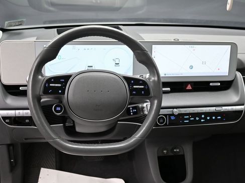 Used 2023 Hyundai Ioniq 5 Limited image 32