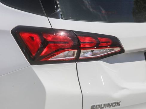 Used 2023 Chevrolet Equinox LS FWD image 11