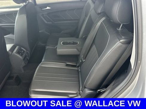 Certified 2023 Volkswagen Tiguan SE FWD image 10