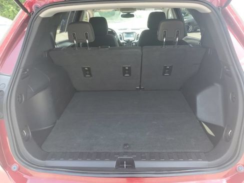 Used 2018 Chevrolet Equinox LT FWD image 9