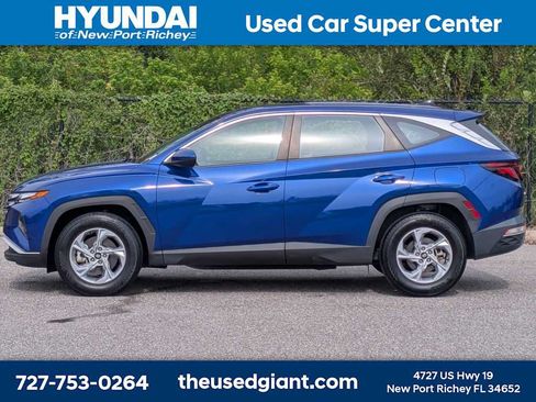 Certified 2024 Hyundai Tucson SE FWD image 2