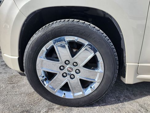 Used 2014 GMC Acadia Denali image 17