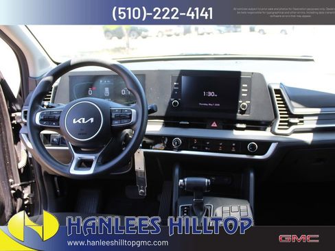 Used 2024 Kia Sportage LX FWD image 16