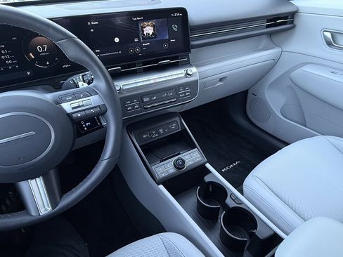 Certified 2025 Hyundai Kona Limited image 22