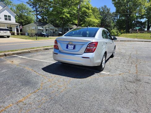 Used 2017 Chevrolet Sonic LT image 13