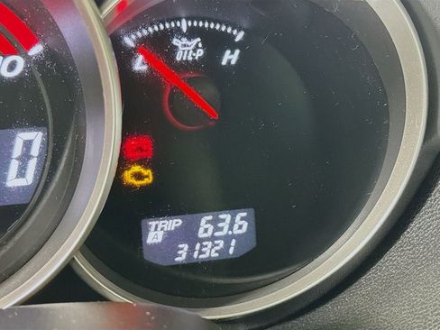 Used 2004 MAZDA RX-8 4DR CPE 6-SPD MANUAL w/ MT Sport Pkg image 16