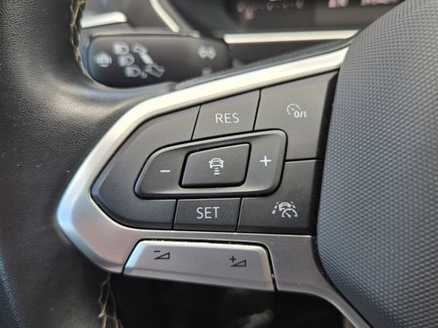 Certified 2023 Volkswagen Tiguan SE image 25