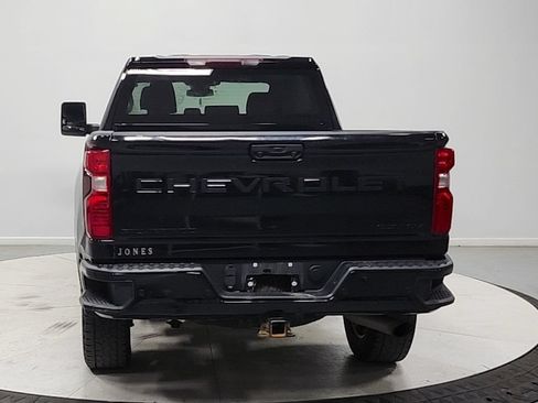 Used 2024 Chevrolet Silverado 2500 Custom w/ Custom Value Package AWD/4WD image 6