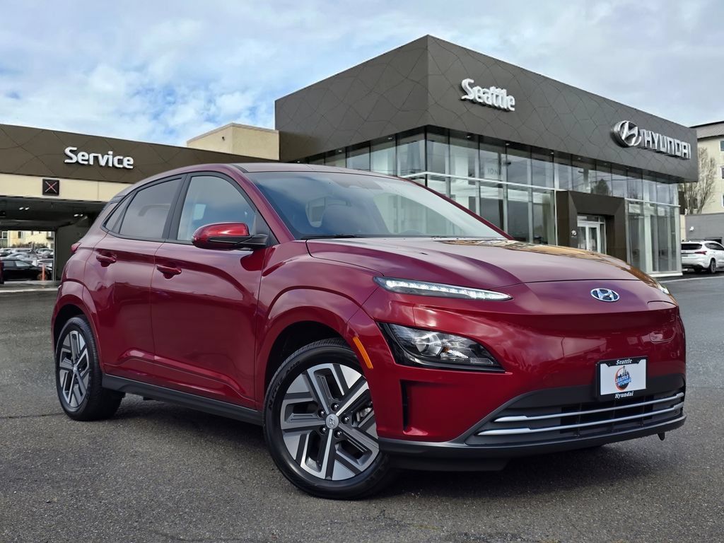 Used 2023 Hyundai Kona SE FWD 360° Tour