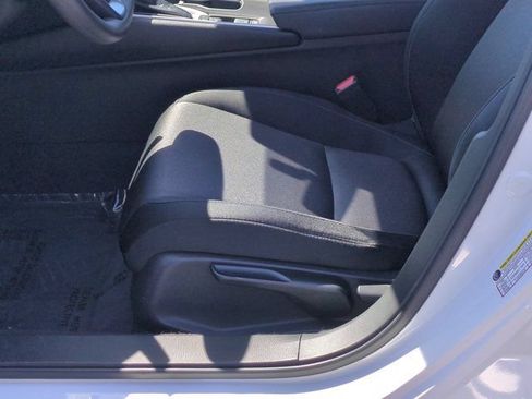 Used 2021 Honda Accord LX image 12