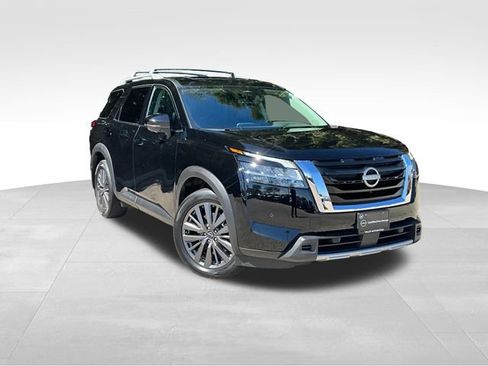 Certified 2023 Nissan Pathfinder SL w/ SL Premium Package image 1