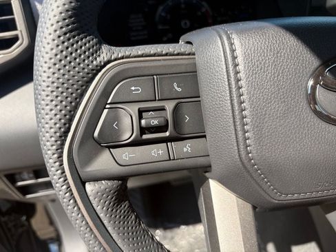 New 2026 Toyota Tundra Limited AWD/4WD image 36