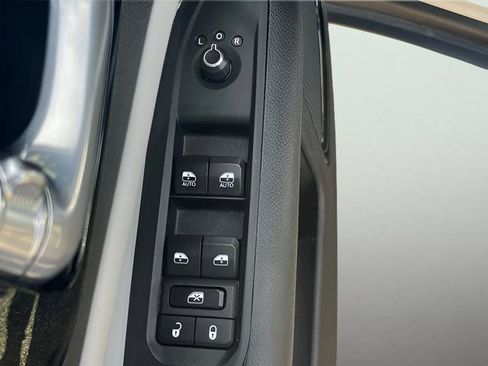 Used 2025 Jeep Compass Limited AWD/4WD image 13