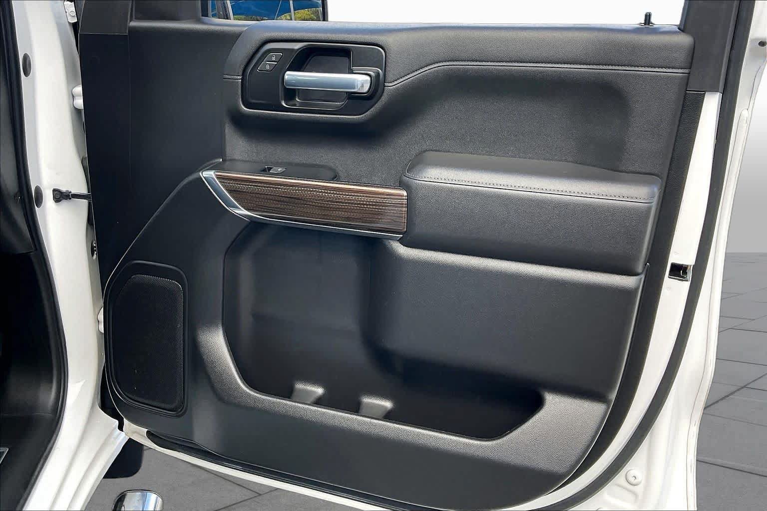 Used 2021 Chevrolet Silverado 1500 LT RWD image 22