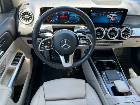 Used 2023 Mercedes-Benz EQB 250+ w/ Exclusive Package image 13