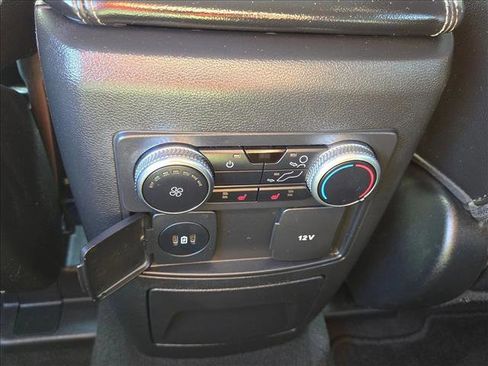 Used 2023 Ford Explorer Limited image 18