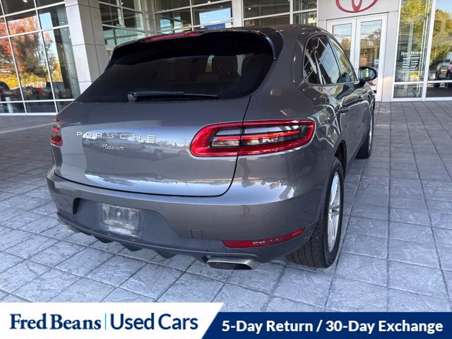 Used 2018 Porsche Macan AWD/4WD image 7