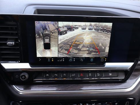 Used 2022 Chevrolet Silverado 1500 LTZ w/ LTZ Convenience Package II image 9