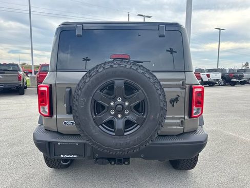 Used 2025 Ford Bronco Big Bend w/ Black Diamond Package image 4