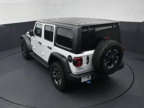Used 2024 Jeep Wrangler Unlimited Rubicon 4xe w/ Capability Package AWD/4WD image 16