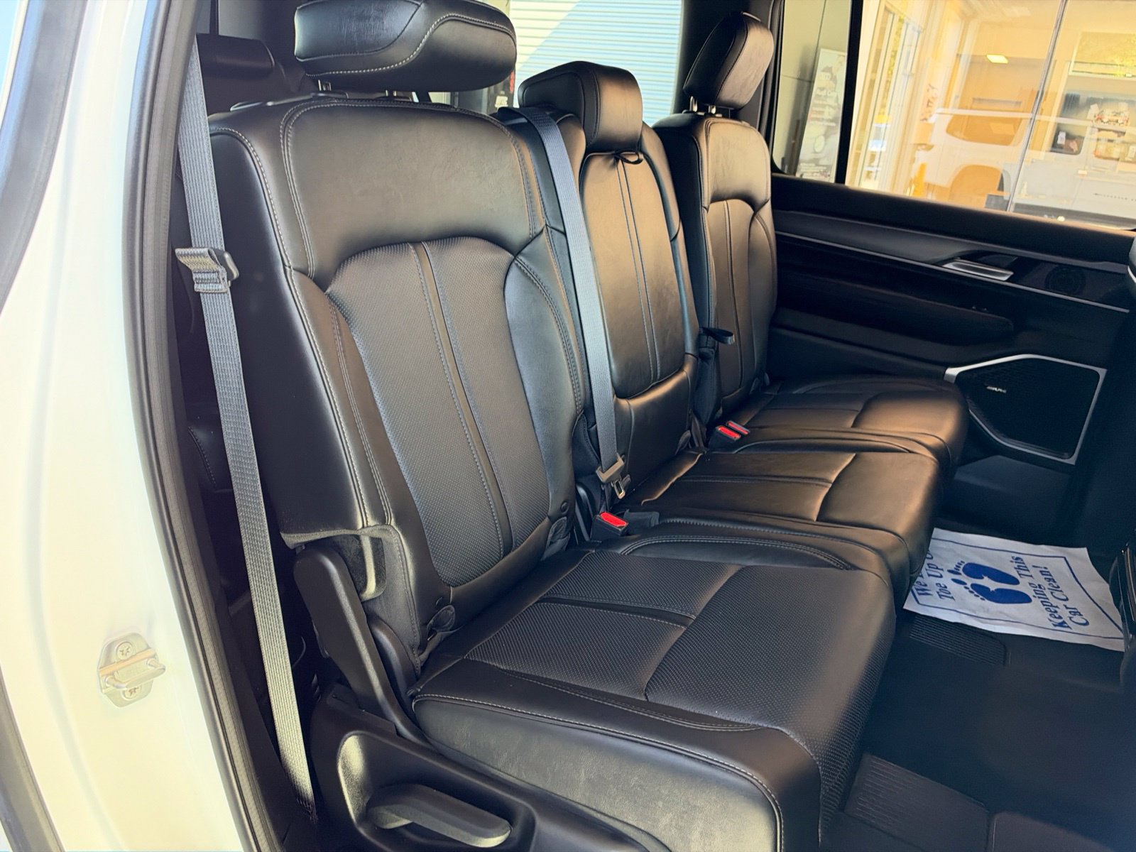 Used 2026 Jeep Grand Wagoneer L Limited w/ 8-Passenger Seating Package AWD/4WD image 40