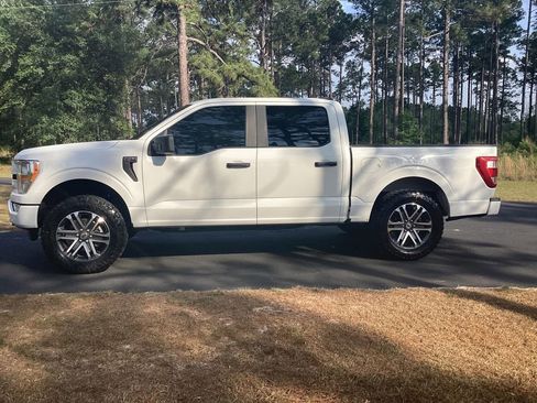Used 2021 Ford F150 XL w/ STX Appearance Package AWD/4WD image 2