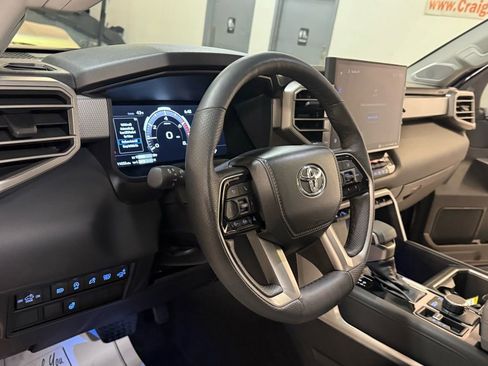 Used 2024 Toyota Tundra Limited image 42