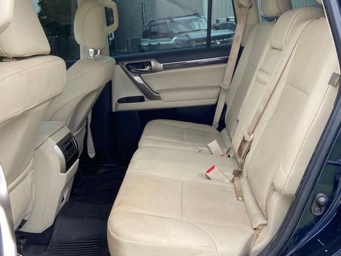 Used 2020 Lexus GX 460 Premium w/ Premium Package AWD/4WD image 12