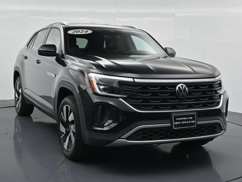 Used 2024 Volkswagen Atlas Cross Sport SE FWD image 10