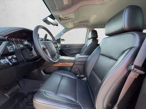 Used 2020 Chevrolet Suburban Premier w/ Max Trailering Package image 16