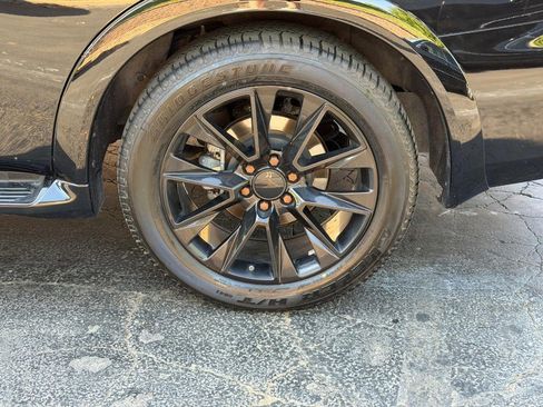 Used 2022 INFINITI QX80 Luxe w/ All-Season Package AWD/4WD image 7