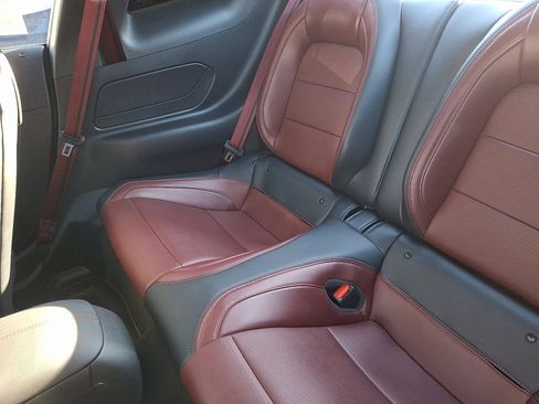 Used 2025 Ford Mustang GT Premium image 19