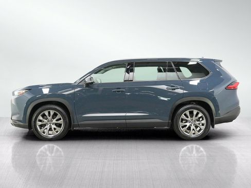 Used 2024 Toyota Grand Highlander AWD Hybrid image 2